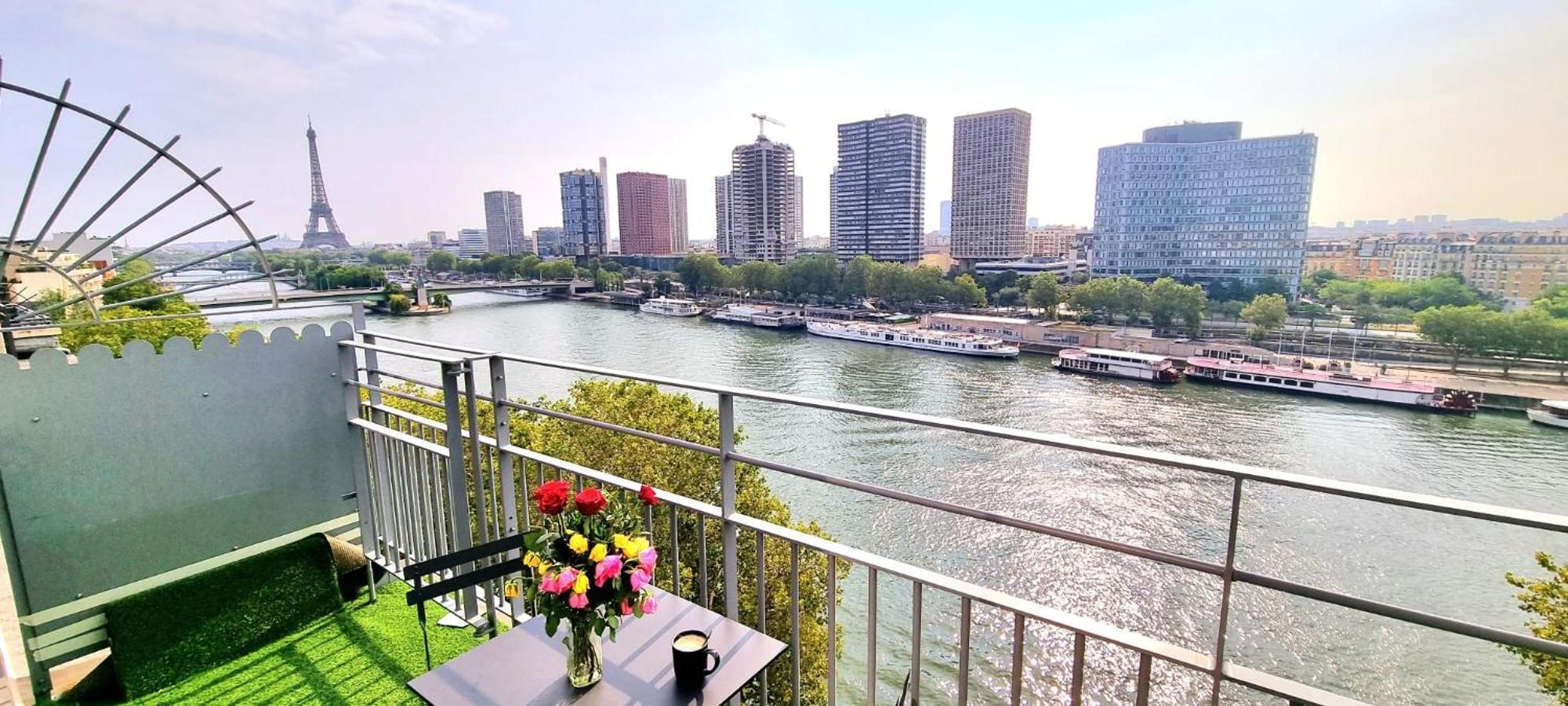 Appartement Vue Tour Eiffel Paris 16 Eme Exterior photo